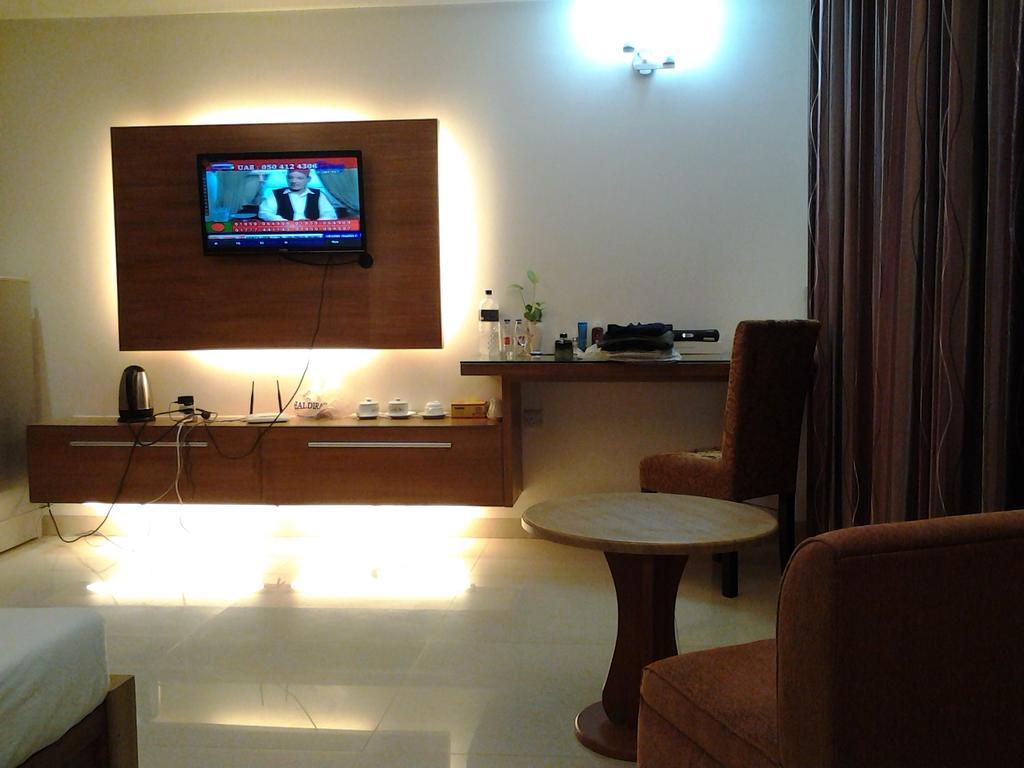 Hotel Afford Inn داكا المظهر الخارجي الصورة
