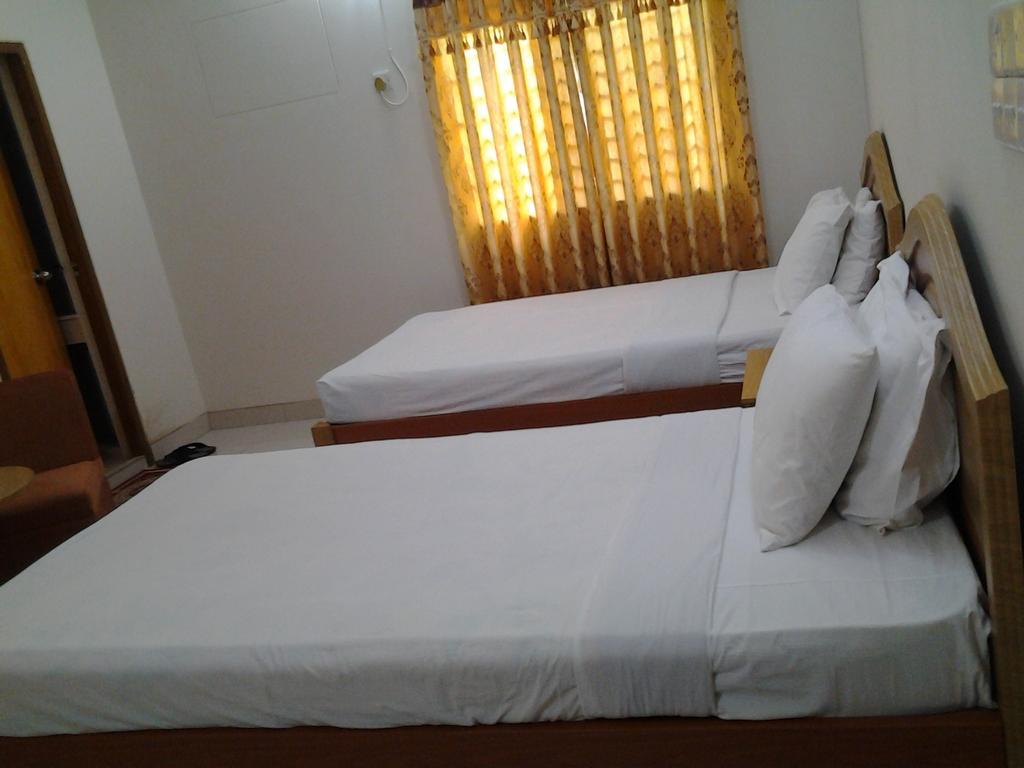 Hotel Afford Inn داكا الغرفة الصورة